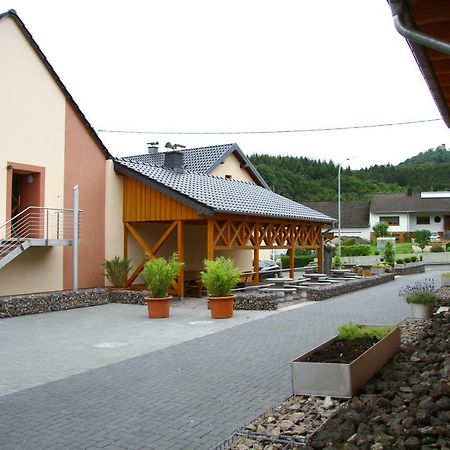 Bistro Im Ring Bed and Breakfast Quiddelbach Eksteriør billede